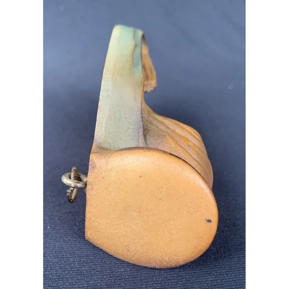 Vintage Praying Madonna Virgin Mary Catholic Wall Hanging Sculpture Ornament